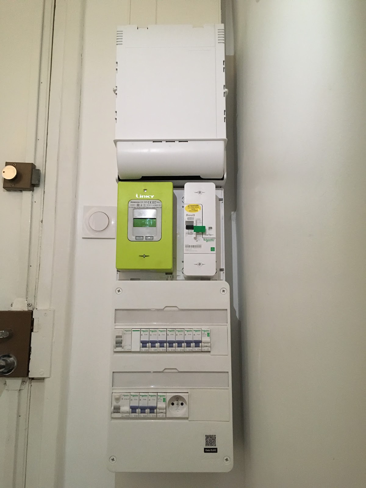 TILT ELEC